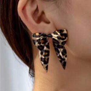 Large Leopard Bow Earrings